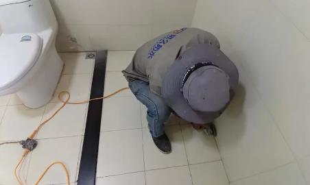 鄂温克卫生间补漏
